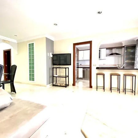 Luxury With Pool And Views In Los Gigantes, Tenerife Apartamento